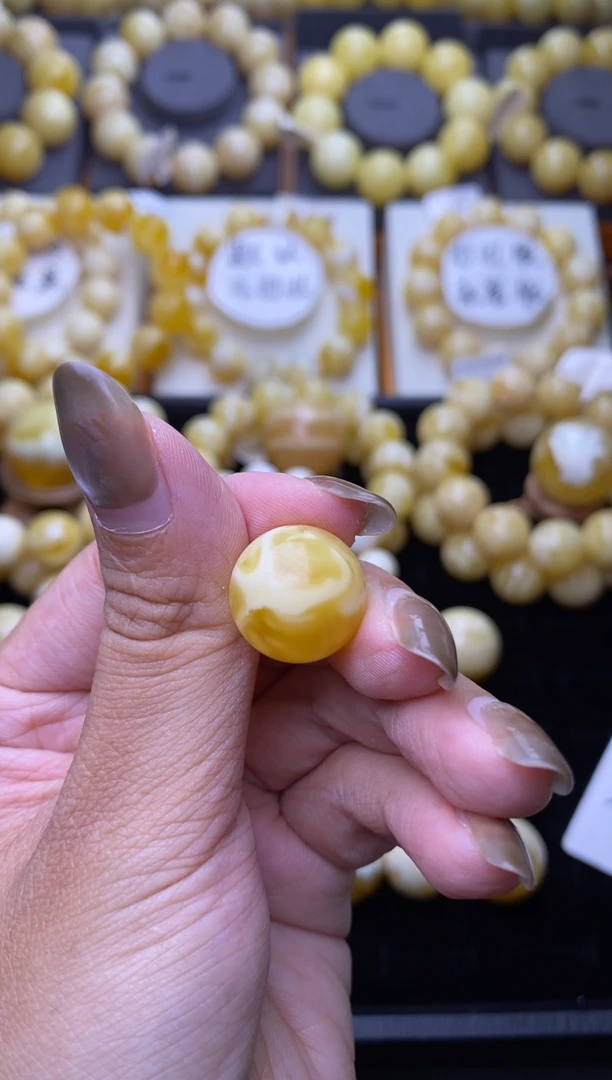 裸石琥珀未镶嵌大小姐珠宝141