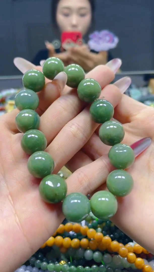 颈饰未镶嵌翡翠13MM/R/翡翠A货，一件也是批发价