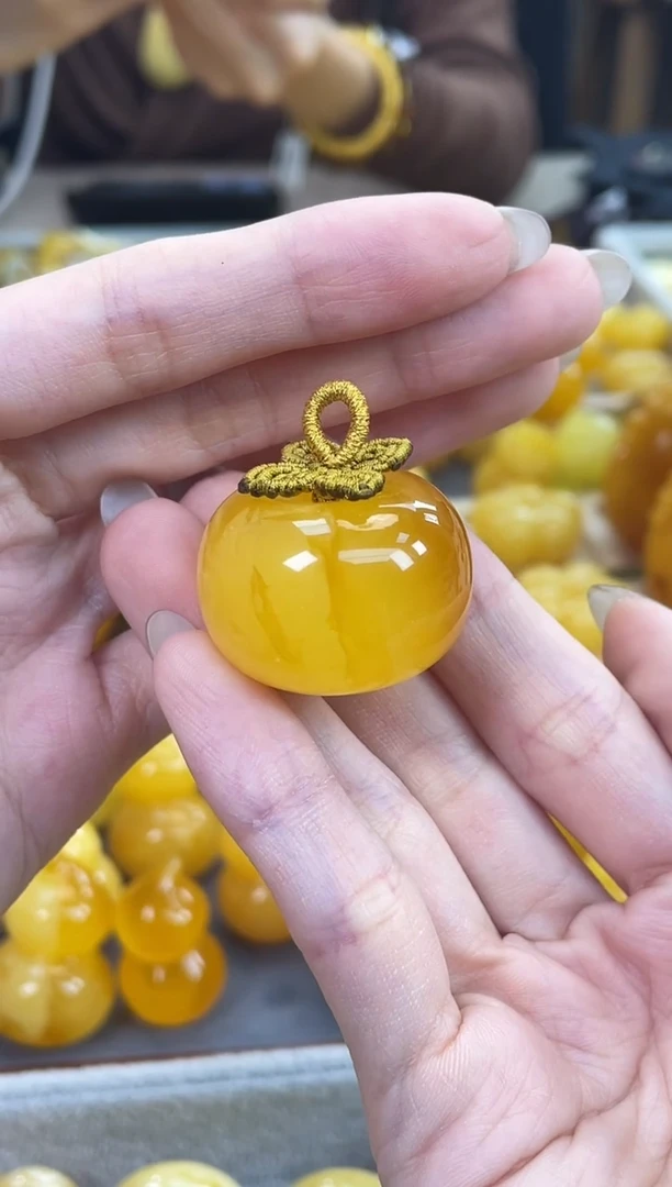 裸石琥珀未镶嵌J11