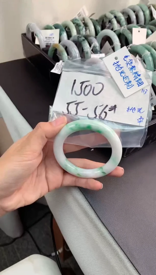 【闪购商品】定制翡翠未镶嵌毛货需精细抛光+多人