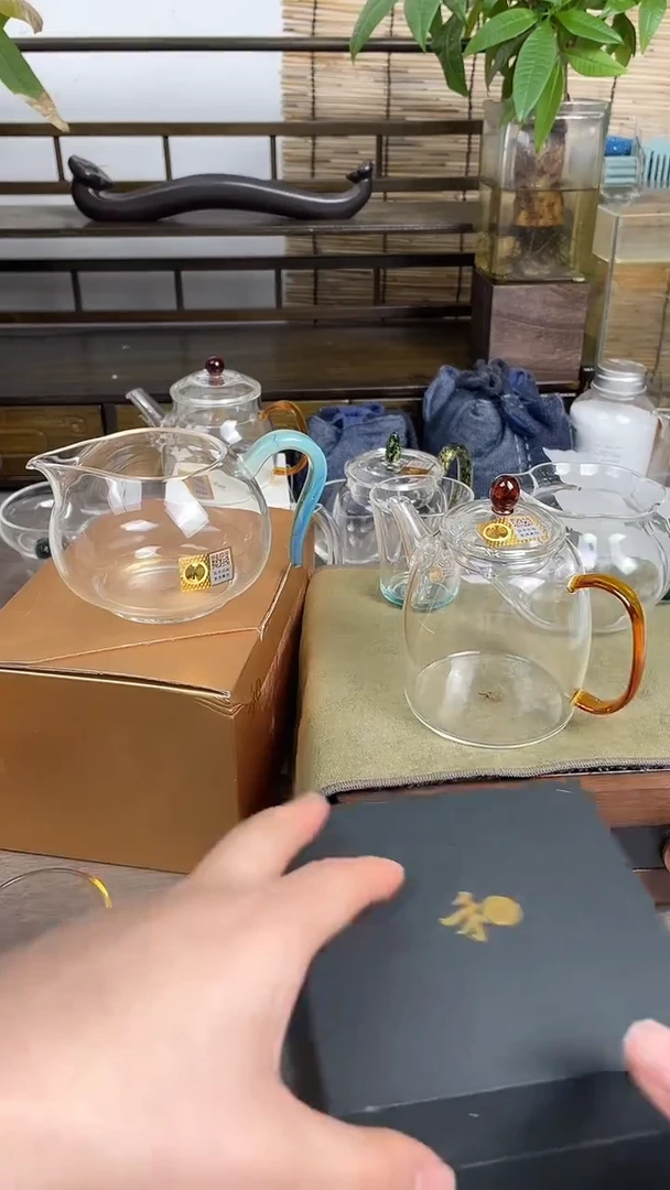 宴臣壶琥珀色样品