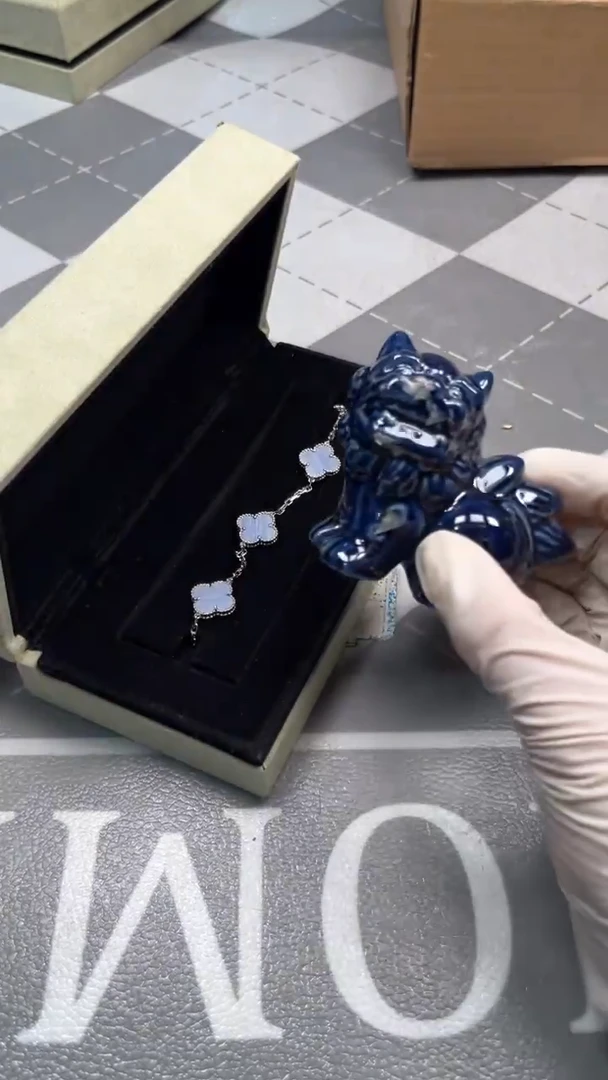 瓷片陶瓷如图所示周边