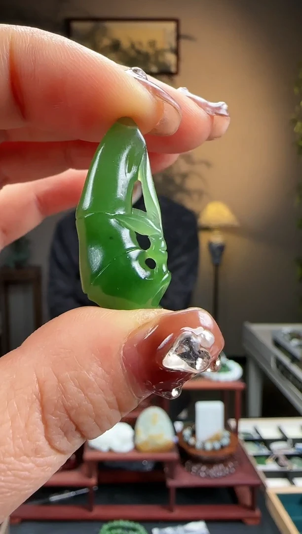 【闪购商品】和田玉吊坠未镶嵌碧玉竹节j2758
