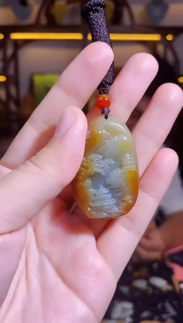颈饰未镶嵌和田玉1