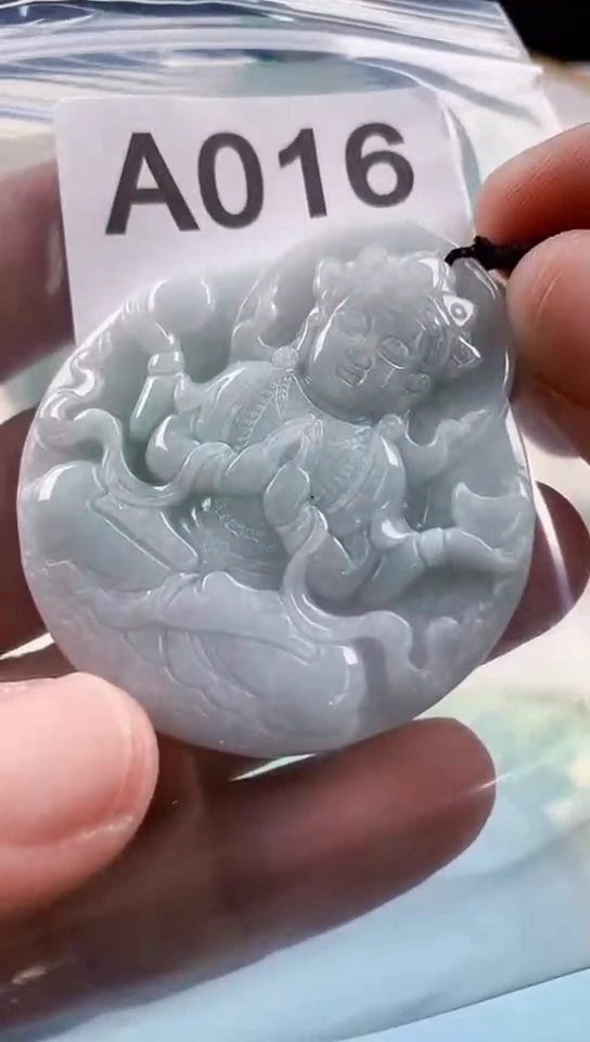 【闪购商品】翡翠挂件未镶嵌天然翡翠吊坠挂件