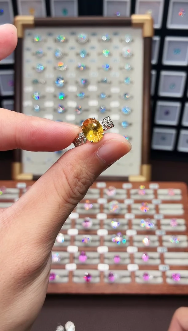 银S925镶嵌戒指黄晶1888