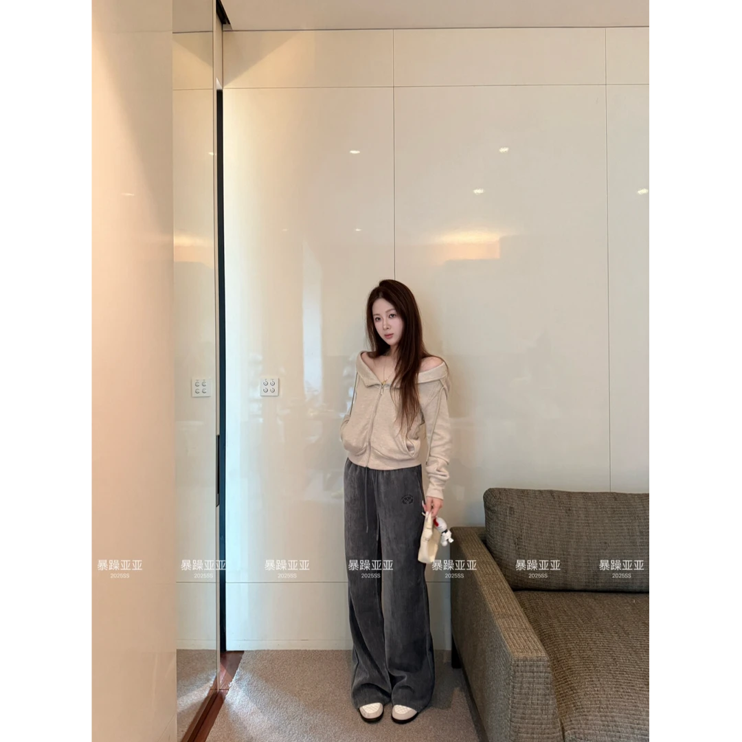 高克重燕麦色拉链长袖连帽卫衣外套女秋冬新款休闲百搭开衫上衣