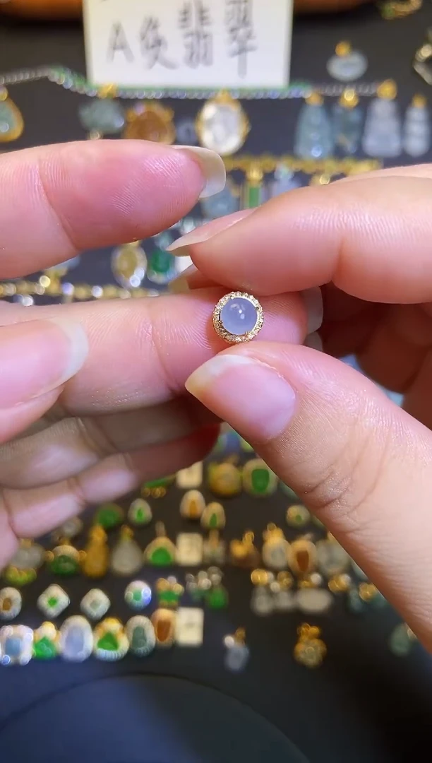 翡翠18K金镶嵌吊坠(不含链)1