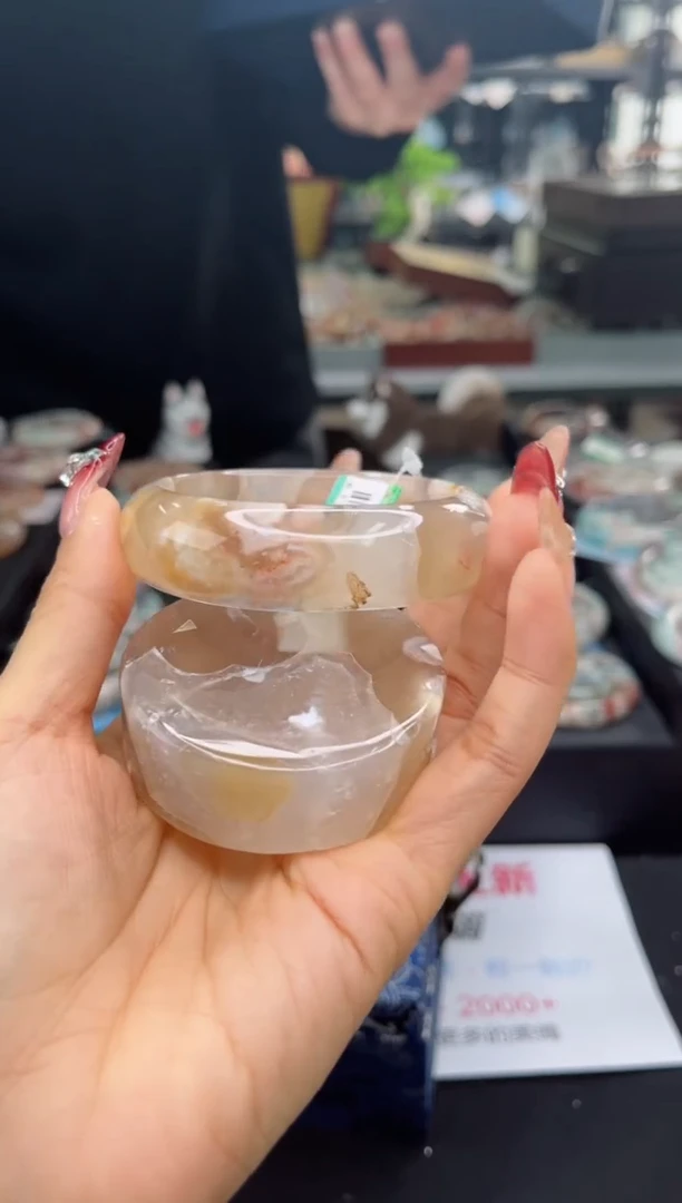 【闪购商品】石英质玉手镯未镶嵌58圈口（赠品镯心）1795679