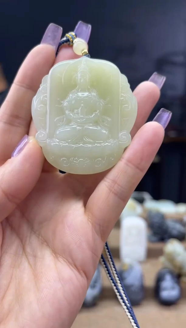 颈饰未镶嵌和田玉1