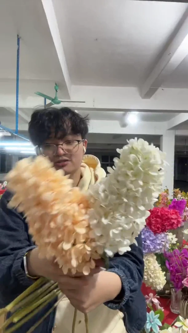 【闪购商品】仿真花朵塔状绣球花2束