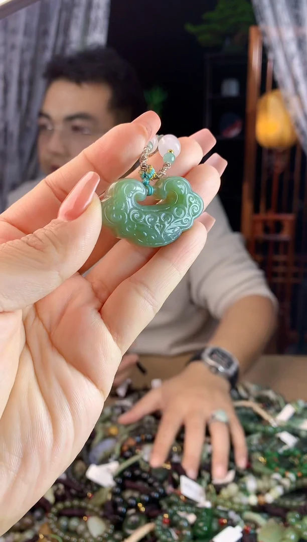 【闪购商品】和田玉挂件未镶嵌多样性发货拍一发一