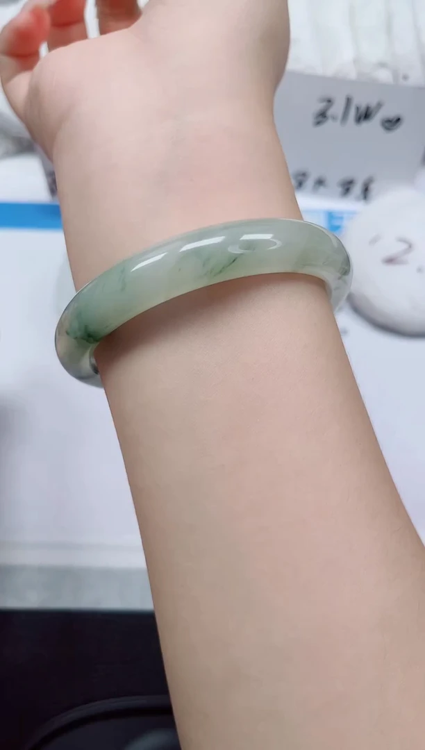 未镶嵌手镯石英质玉135-60/61