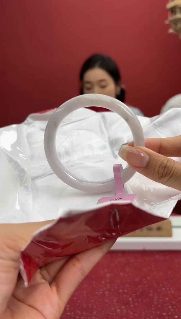 翡翠手镯未镶嵌21手镯