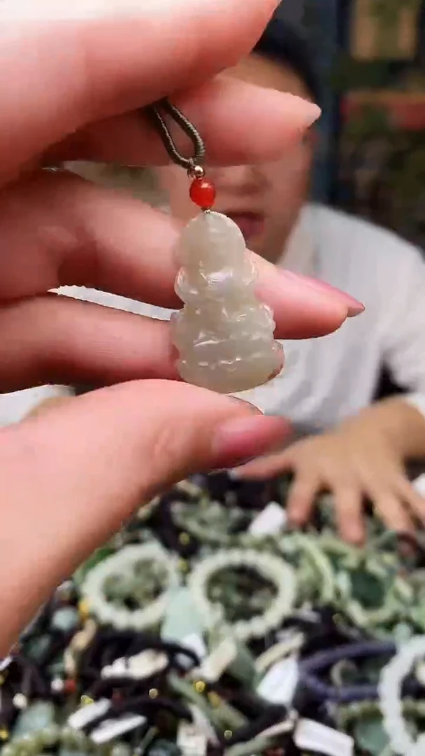 颈饰未镶嵌和田玉多样性发货，拍一发一