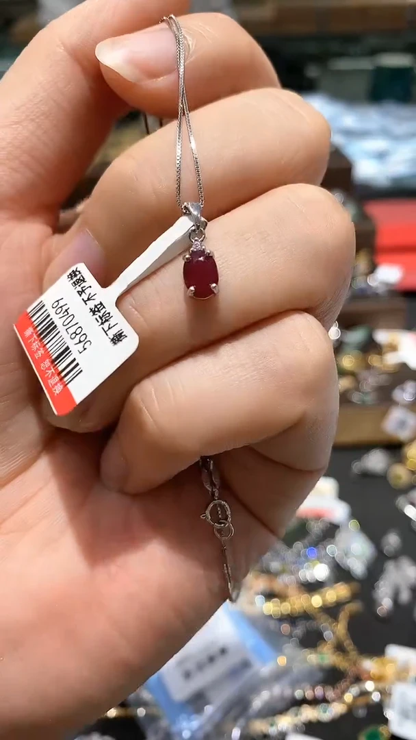 【闪购商品】红宝石颈饰银S925镶嵌吊坠