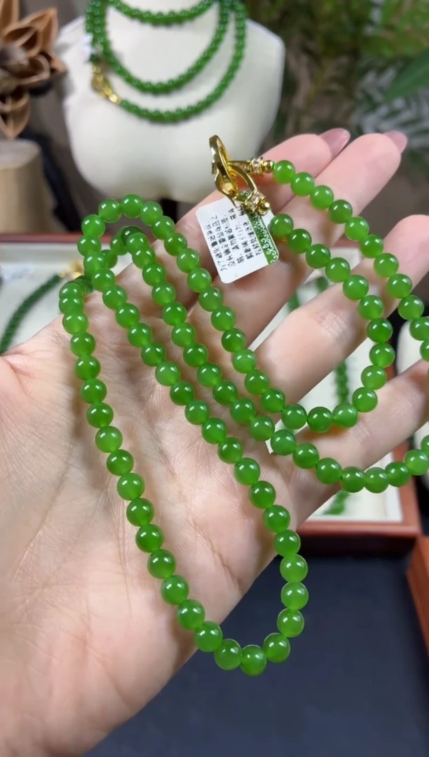 颈饰未镶嵌和田玉（碧玉）6冰阳绿无矿毛衣链