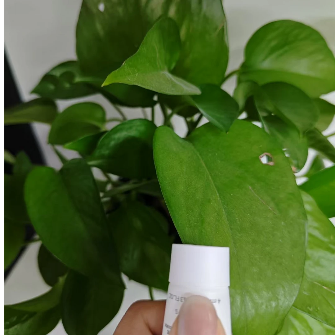 【言言分享贝贝】白色补水保湿水润精华乳液