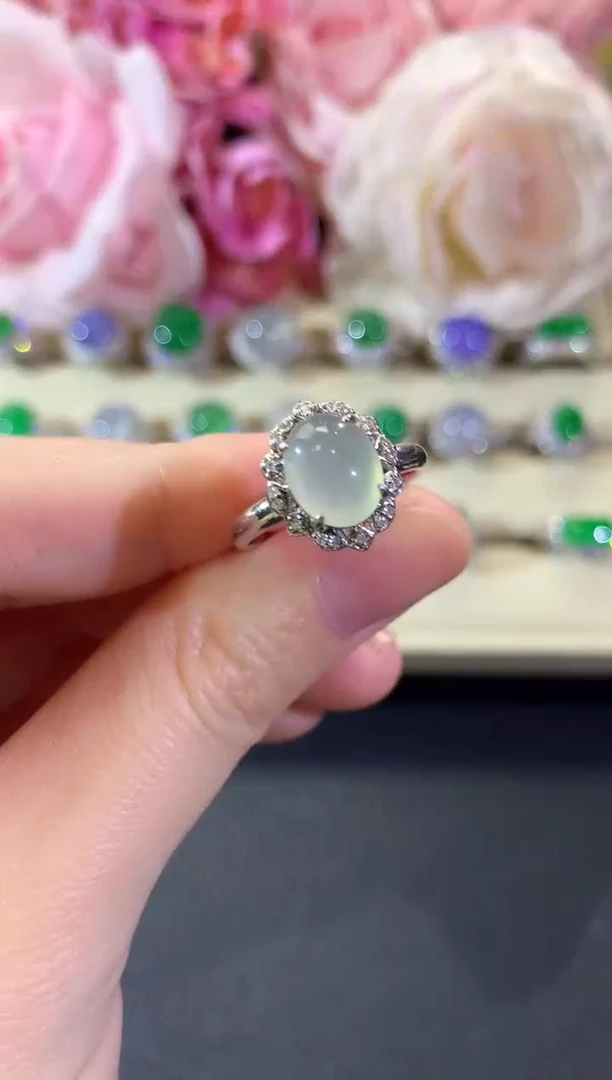 18K金镶嵌戒指翡翠冬日珠宝E57