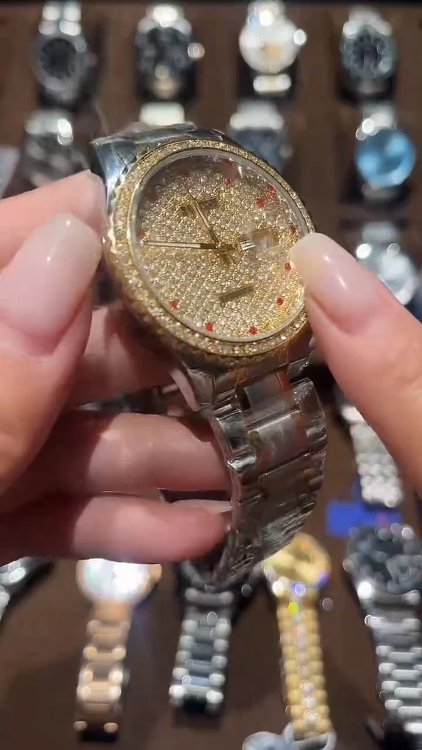 精钢孤品闪电购手表一个