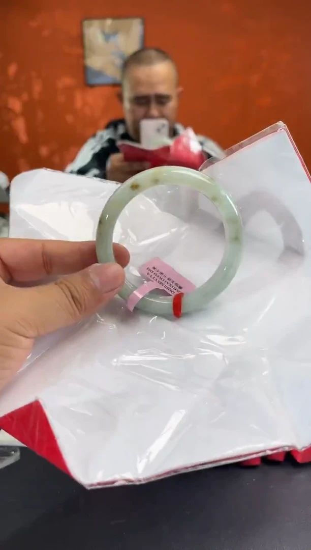 未镶嵌手镯翡翠4  57