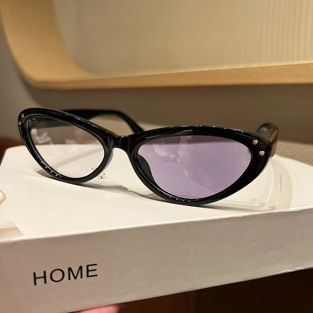 2025新款时尚变色猫眼眼镜高级感素颜遮阳防紫外线爱心镜框太阳镜
