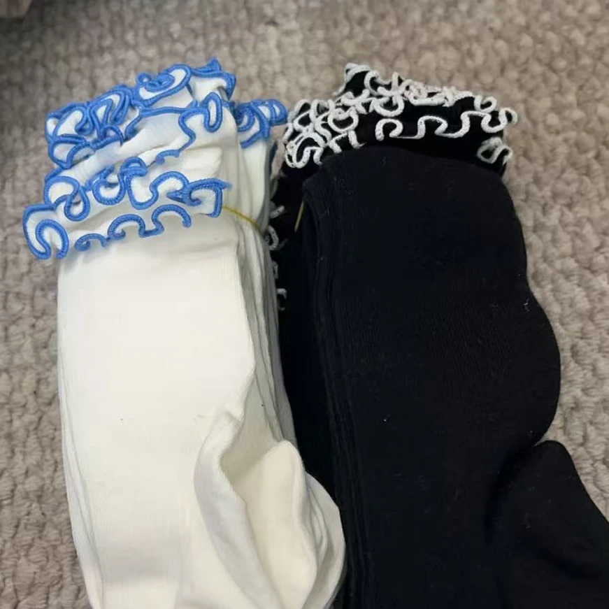 【NO退NO换】韩国东大门春款木耳边拼色袜子