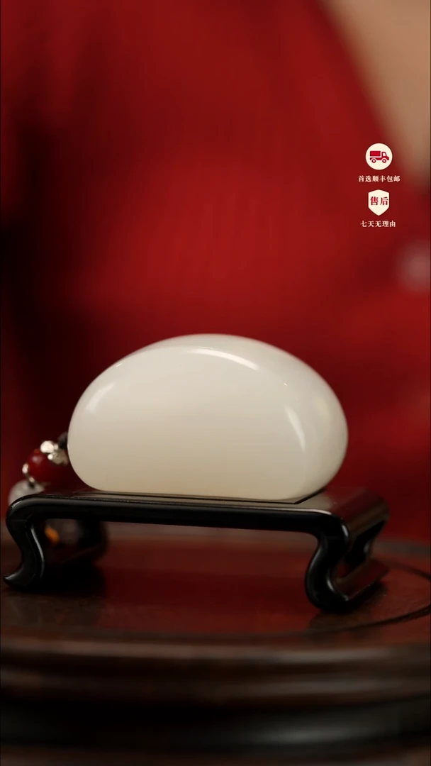 云南石荔枝白雕刻：蒸蒸日上馒头手把件