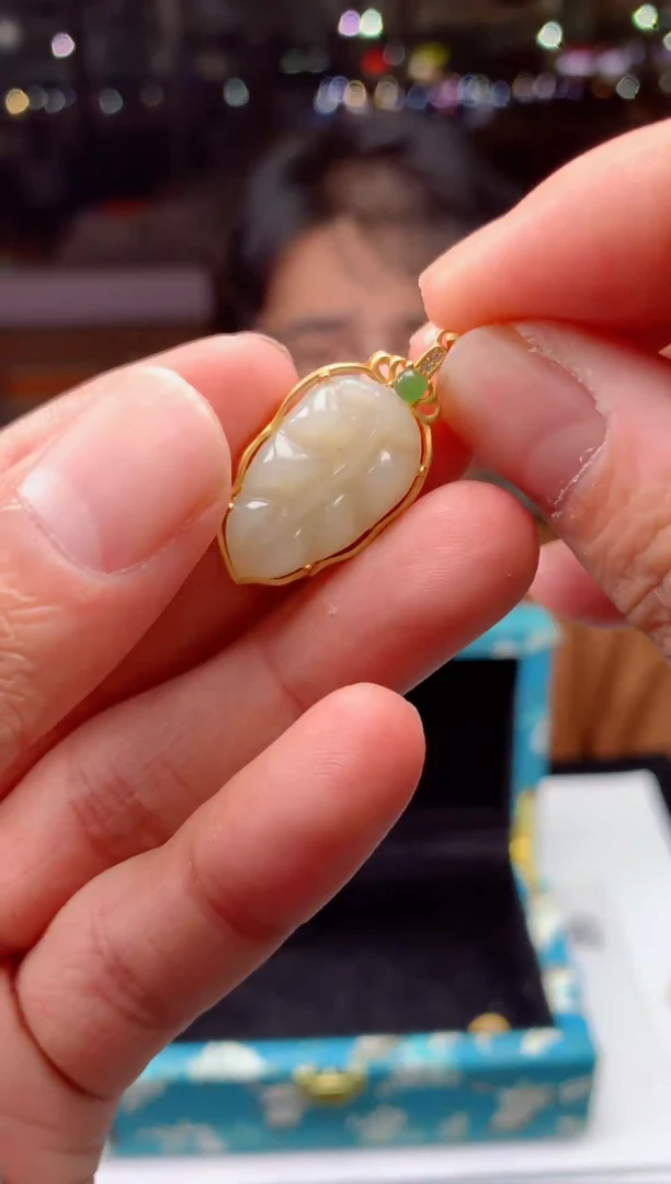 和田玉银S925镶嵌颈饰天然和田玉多样性发货发其一