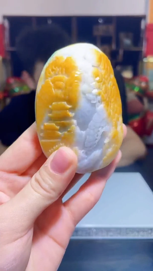 【闪购商品】翡翠吊坠(不含链)未镶嵌Q13