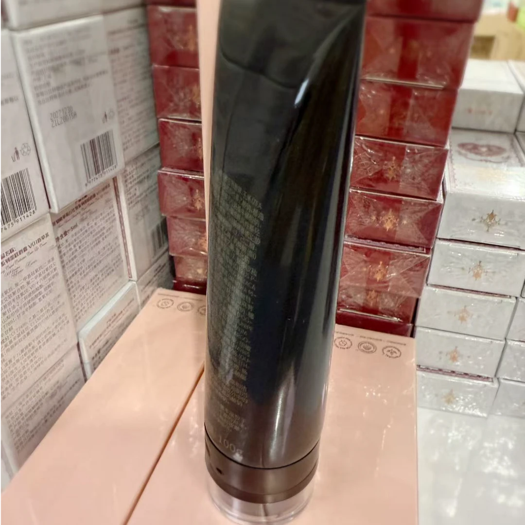 颜值与实力并存！干净舒适洁面乳