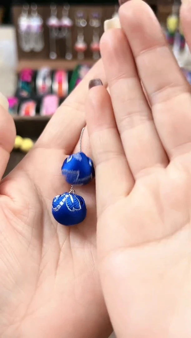 【闪购商品】织绣民族风老绣饰品010