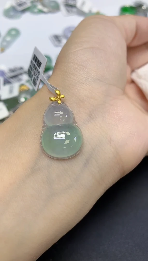 颈饰18K金镶嵌翡翠天然缅甸翡翠A货百元以上9元证书费自理