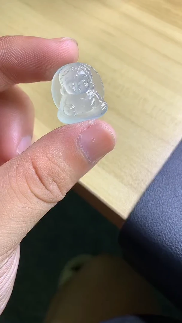 翡翠未镶嵌颈饰宝宝佛