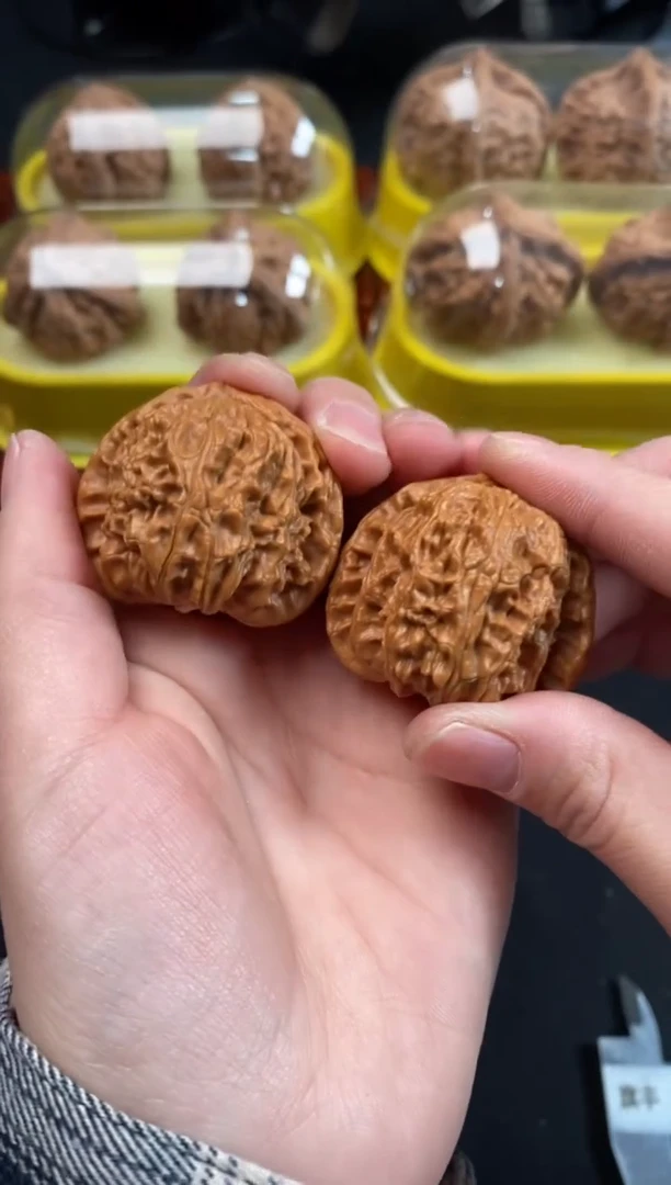 把件文玩核桃白狮子38尺Q112