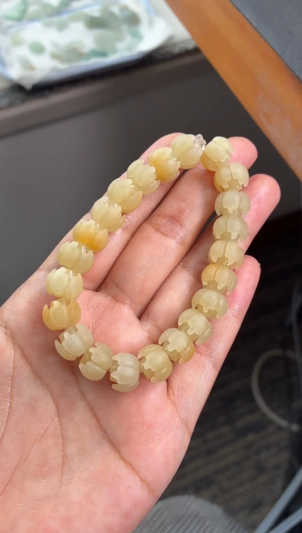 【自然光实拍】清澈 天然翡翠A货莲花珠手串 定制毛货未抛光