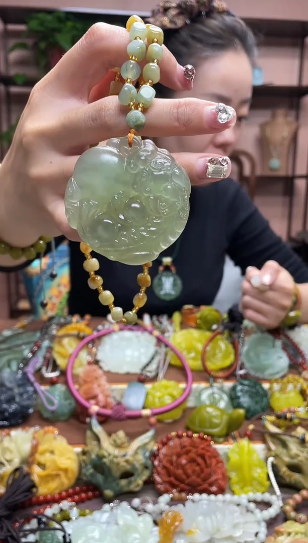 未镶嵌岫玉吊坠·4