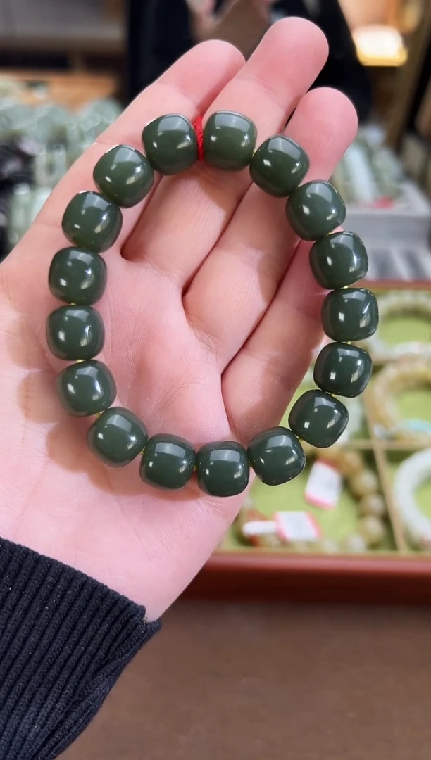未镶嵌手串和田玉沙枣青老型珠手串卡11*12