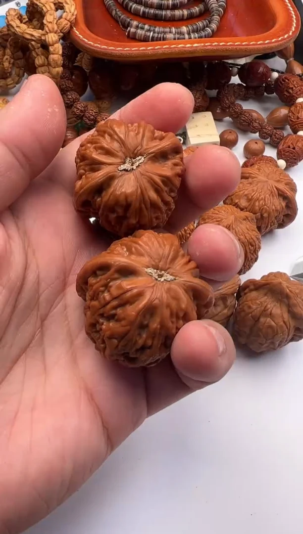 【闪购商品】文玩核桃把件精品文玩核桃