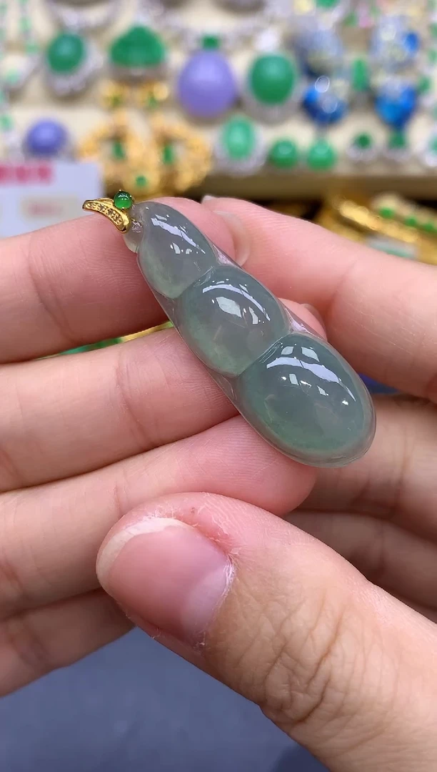 颈饰18K金镶嵌翡翠100-中国好珍宝