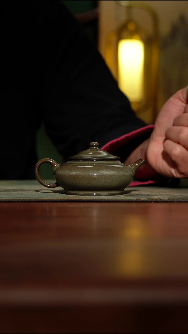 【览古雅韵】铁胎壶