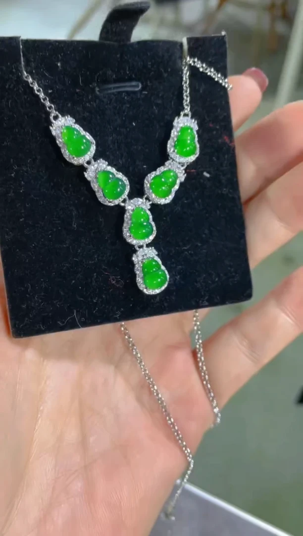 【闪购商品】定制翡翠未镶嵌天然A货翡翠假一罚四（多样性发货）