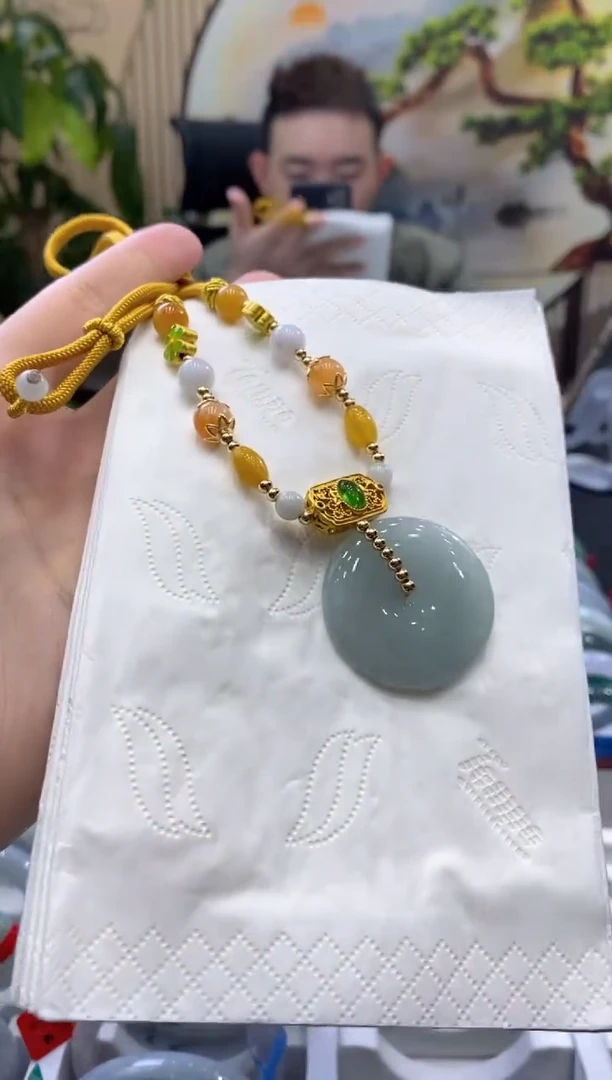 翡翠未镶嵌颈饰2272/多样性发货仅发其一