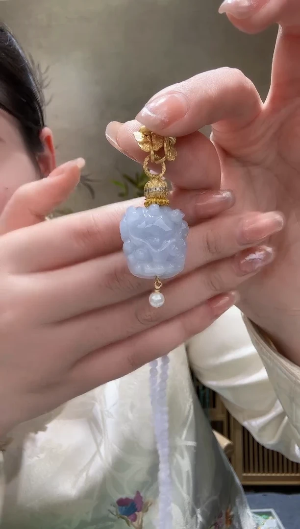 【闪购商品】翡翠颈饰未镶嵌吊坠