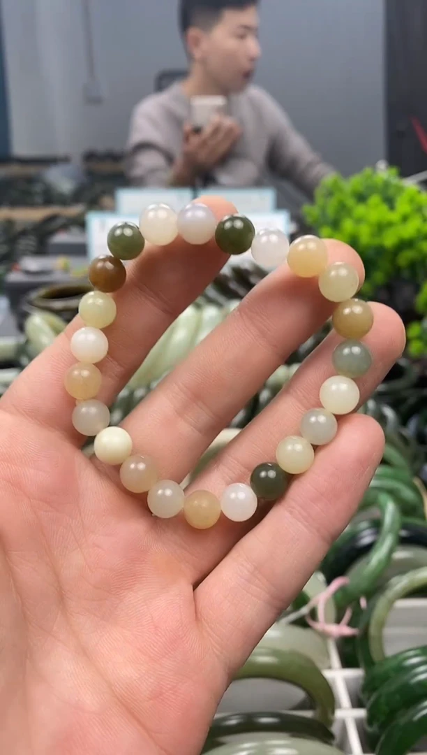 未镶嵌手镯和田玉8mm