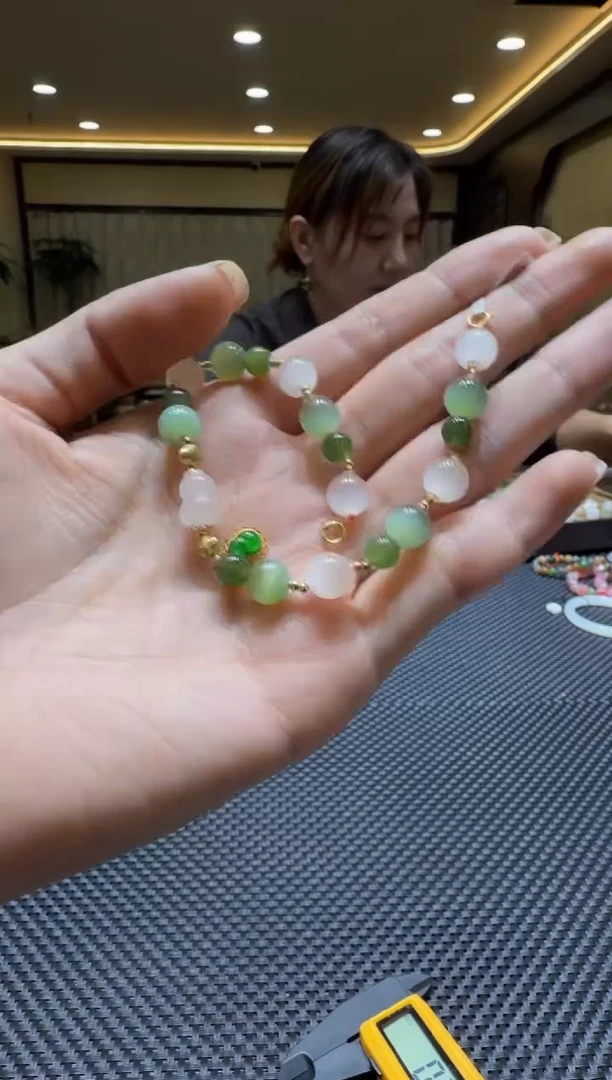 颈饰未镶嵌和田玉手串（多样性发一）