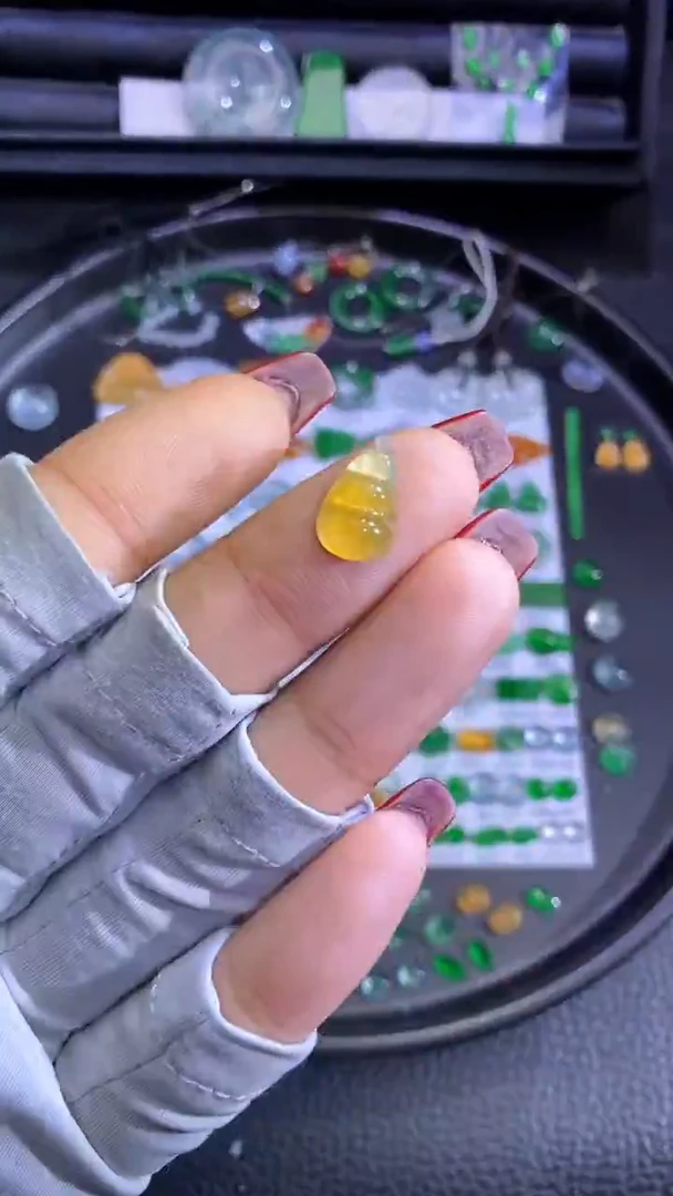 未镶嵌挂件翡翠豆子