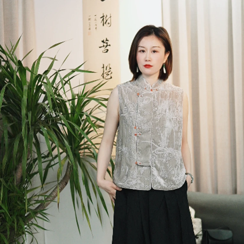 一树菩提【暮雪】新中式中国风改良版对襟盘扣提花宽松灰色女士马甲