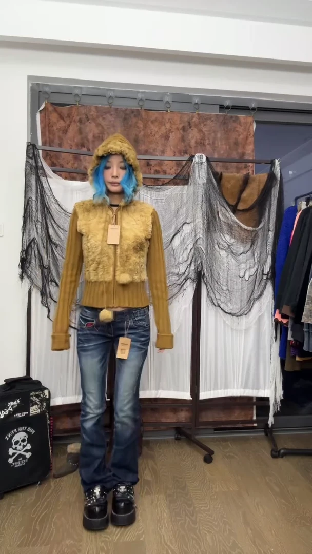 268 古着孤品 no退换，模特165.90斤