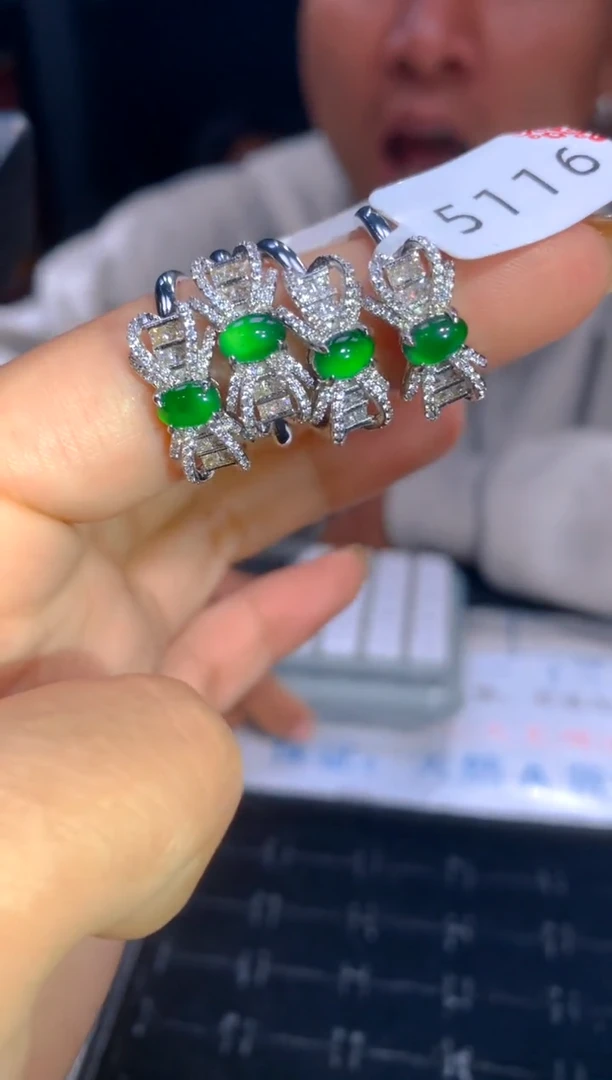 【闪购商品】定制翡翠未镶嵌3多样性发货（发其一）